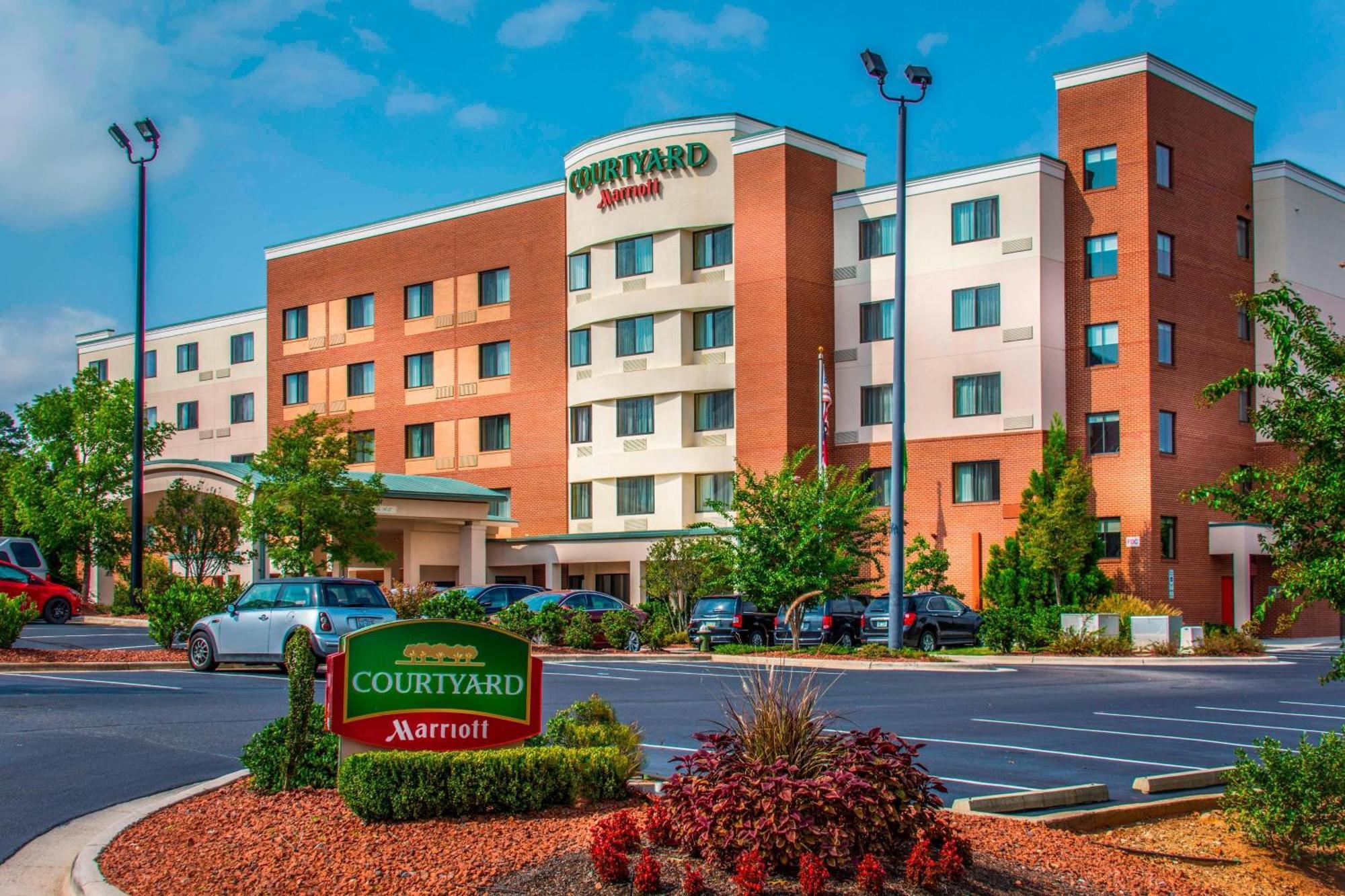 Courtyard Greensboro Airport Exteriér fotografie